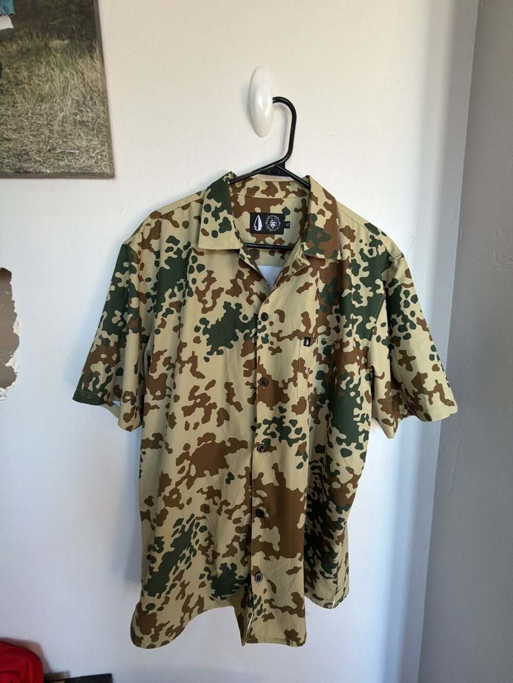TacHuntFish Tropentarn Camo Short Sleeve Button-Down Shirt